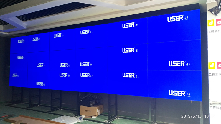 液晶拼接屏的功耗是多少？