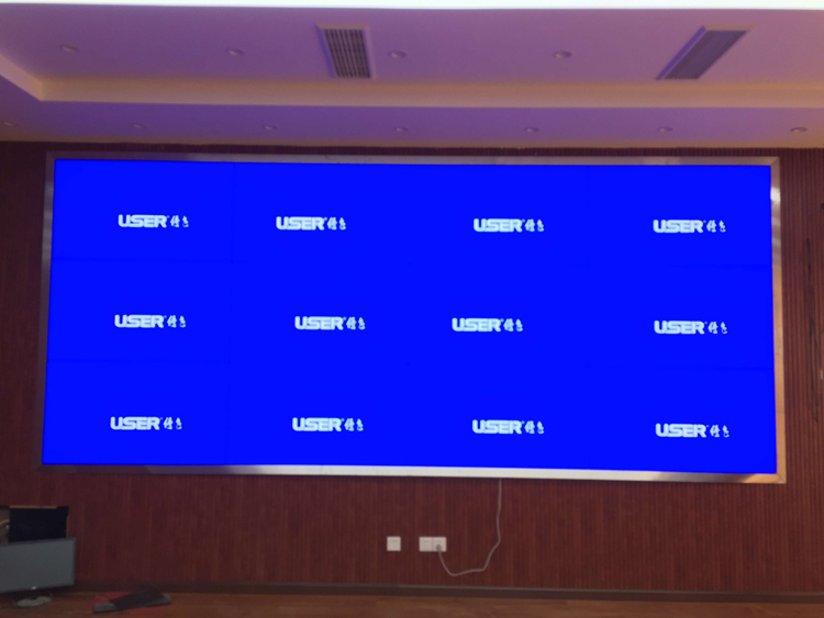 深圳“高富帥”地鐵11號(hào)線，全程選用優(yōu)色專顯高清設(shè)備      ______央視網(wǎng)全程報(bào)道，品牌來(lái)源實(shí)力，實(shí)力見(jiàn)證品質(zhì)